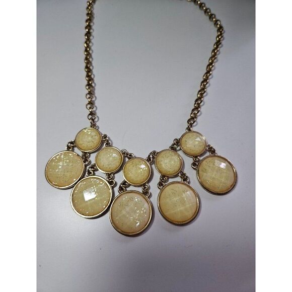 Gold tone cream sparkly necklace - Picture 1 of 12